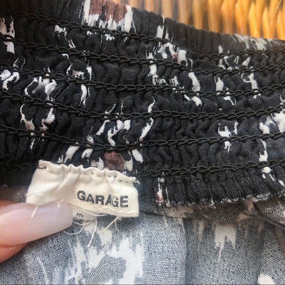 Garage Skirt - Picture 3 of 3